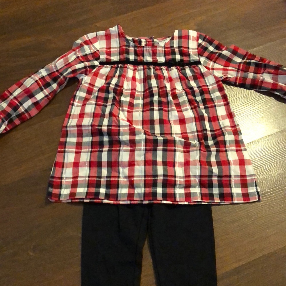 Brand new Carters outfit